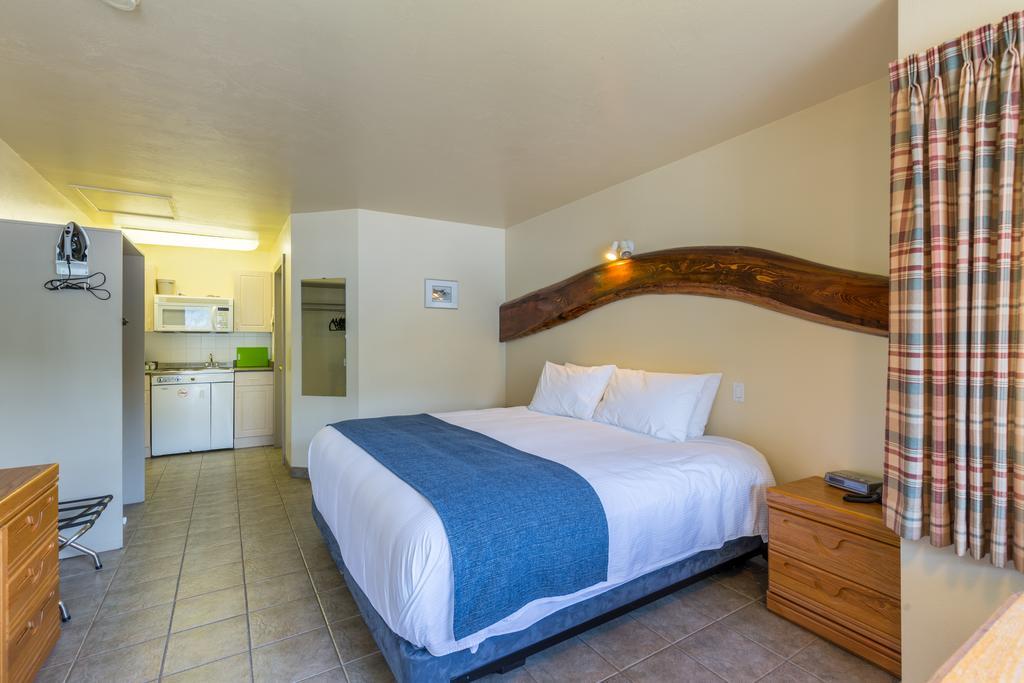 Motel Bathgate Marina Egmont Exterior foto
